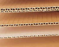  
 Planchas de cart�n ondulado con distintos canales ondulados y resistencias 
 